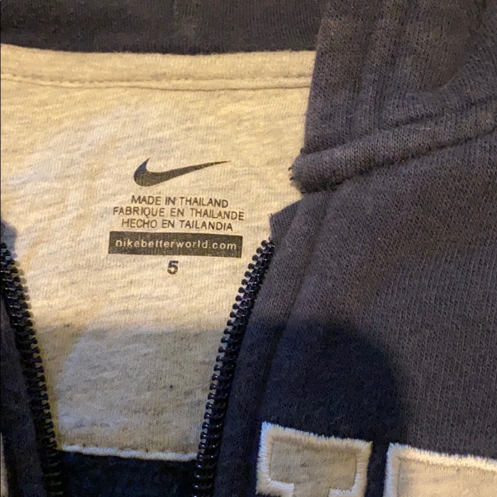 Jacket - Picture 2 of 3